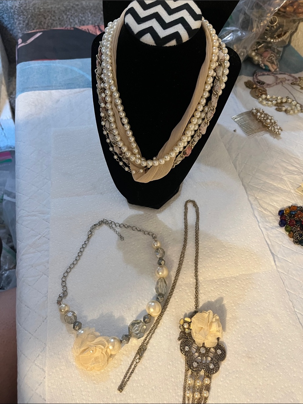 Vintage Cream Floral Multi-Strand Necklace Set - Vintage